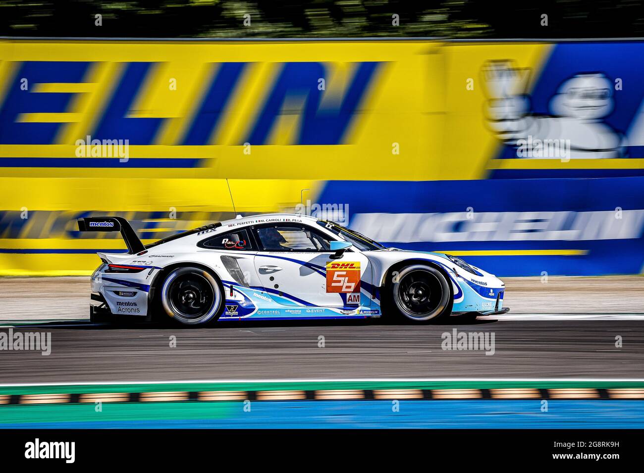 56 Perfetti Egidio (NOR), Cairoli Matteo (ita), Pera Riccardo (ita), Team Project 1, Porsche 911 RSR - 19, Aktion während der 6 Stunden von Monza, 3. Lauf der FIA-Langstrecken-Weltmeisterschaft 2021, FIA WEC, auf dem Autodromo Nazionale di Monza, vom 16. Bis 18. Juli 2021 in Monza, Italien - Foto Paulo Maria / DPPI Stockfoto