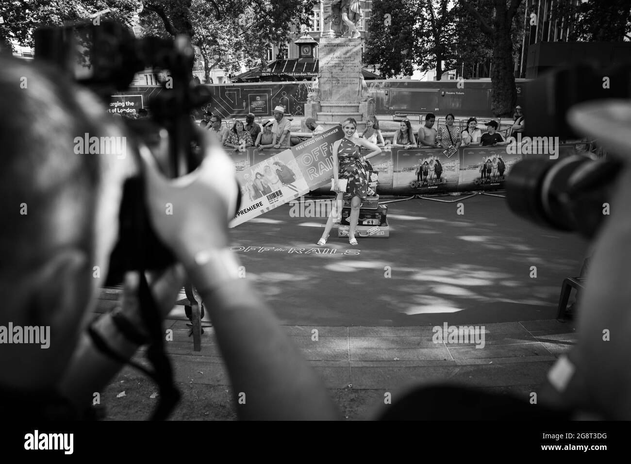 London, Großbritannien. Juli 2021. Amy Hart bei der Off the Rails Weltpremiere in Leicester Square Credit: Scott Garfitt/Alamy Live News Stockfoto