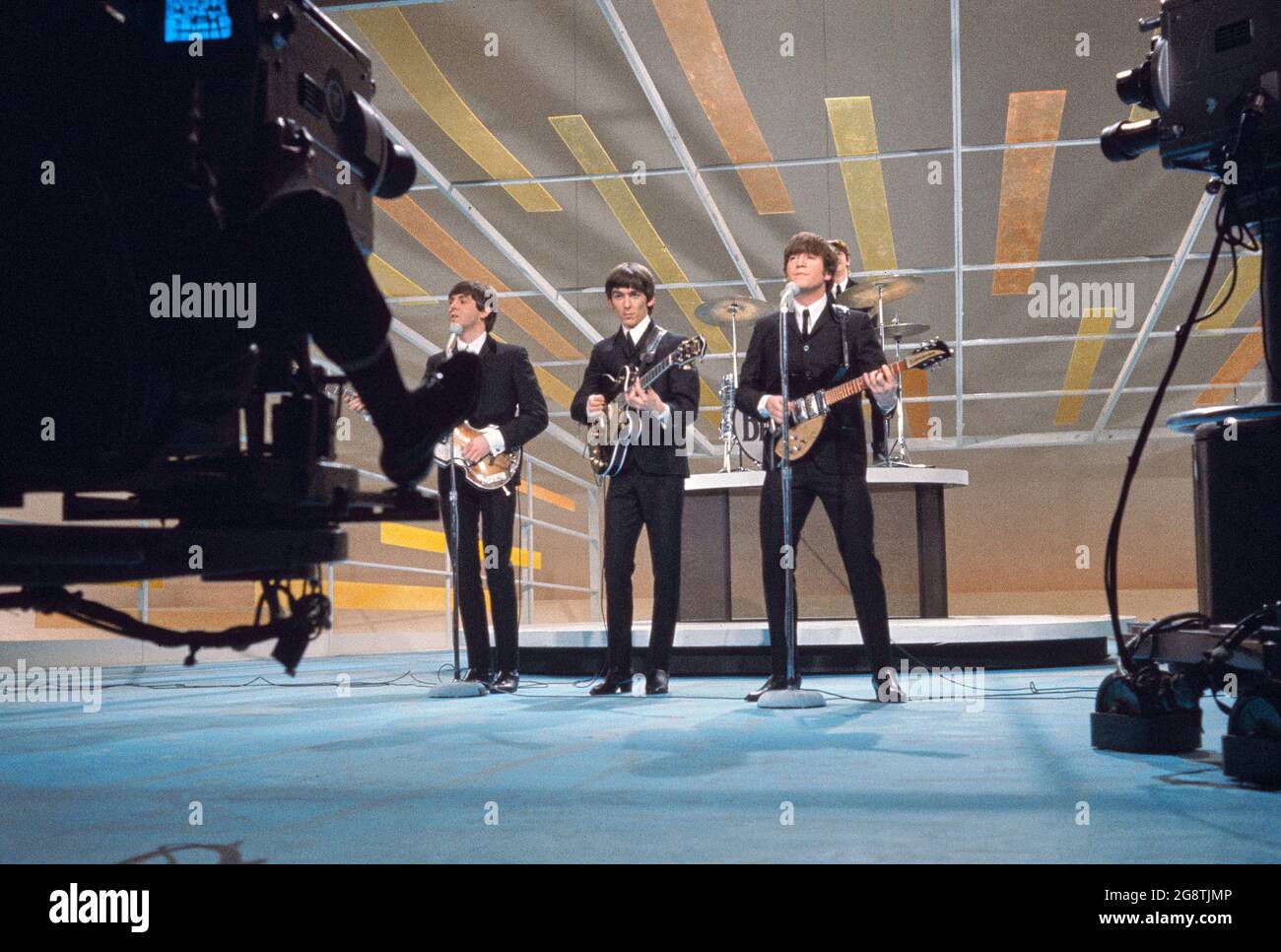 English Rock Band The Beatles, von links Paul McCartney, George Harrison, John Lennon, Ringo Starr bei der TV Variety Series, 'The Ed Sullivan Show', New York City, New York, USA, Bernard Gotfryd, Februar 1964 Stockfoto