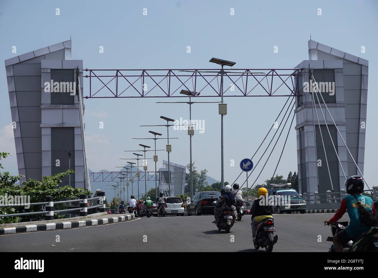 Die Architektur der Brawijaya-Brücke (Jembatan Brawijaya) in Kediri Stockfoto