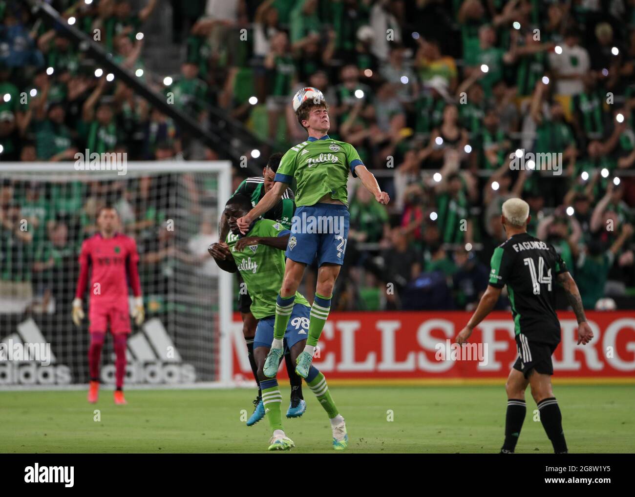 Austin Texas Usa Juli 2021 Der Seattle Sounders Mittelfeldspieler Reed Baker Whiting 21 Springt In Der Ersten Halfte Eines Major League Soccer Spiels Zwischen Dem Austin Fc Und Dem Seattle Sounders Fc Am 22 Juli