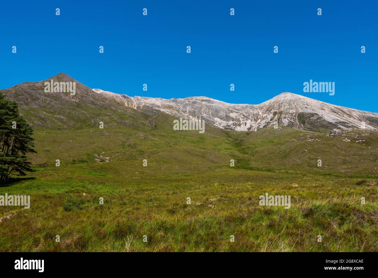 Die Beinn Eighe Ridge Mountains in Torridon, im schottischen Hochland Stockfoto