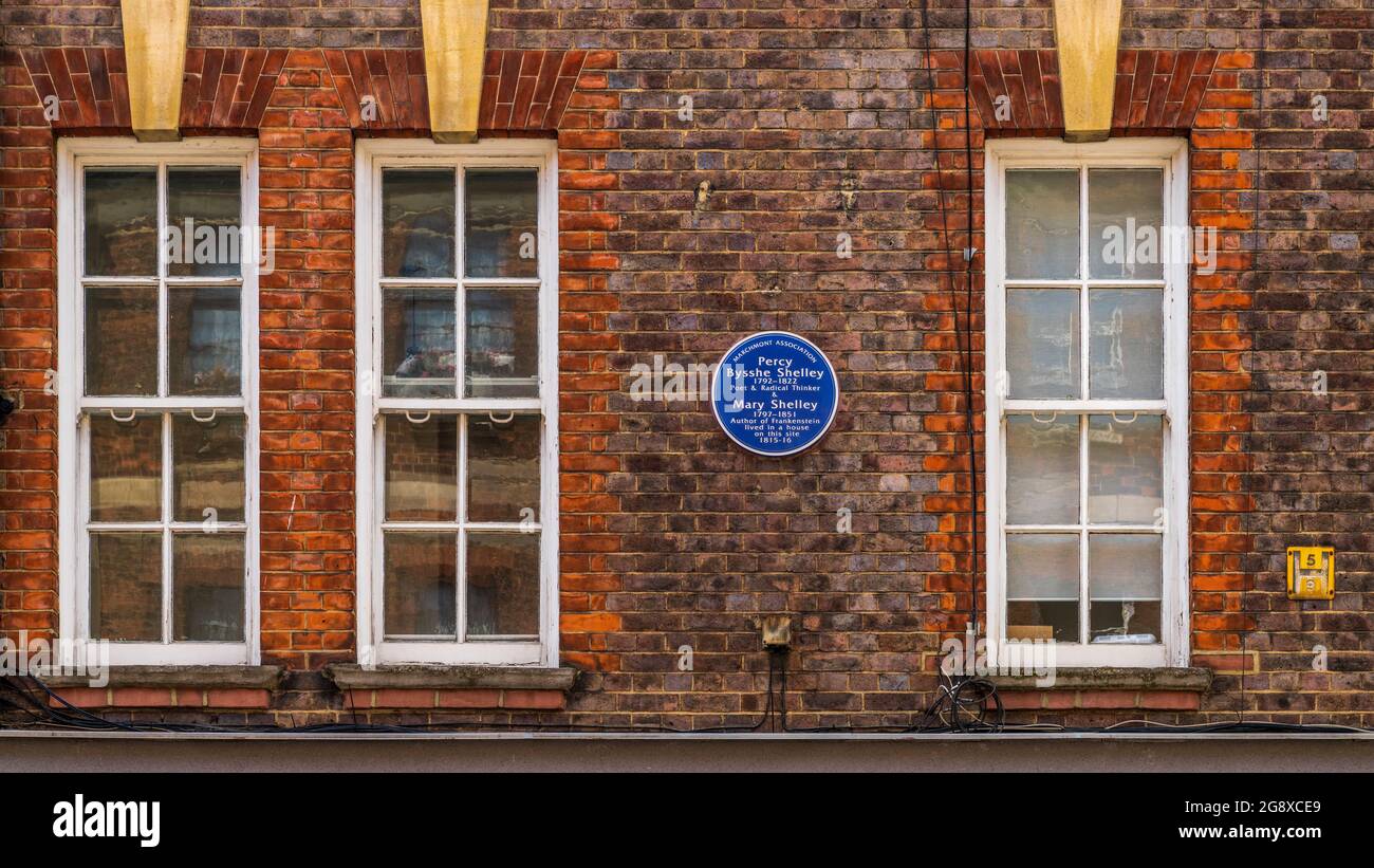 Mary Shelley und Percy Bysshe Shelley blaue Plakette an der Marchmont Street 87 London - lebten in einem Haus an dieser Stelle 1815-16. Stockfoto