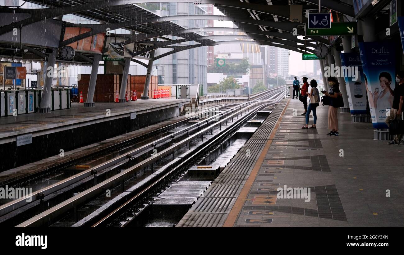 BTS Skytrain Station Platform Bangkok Thailand Stockfoto