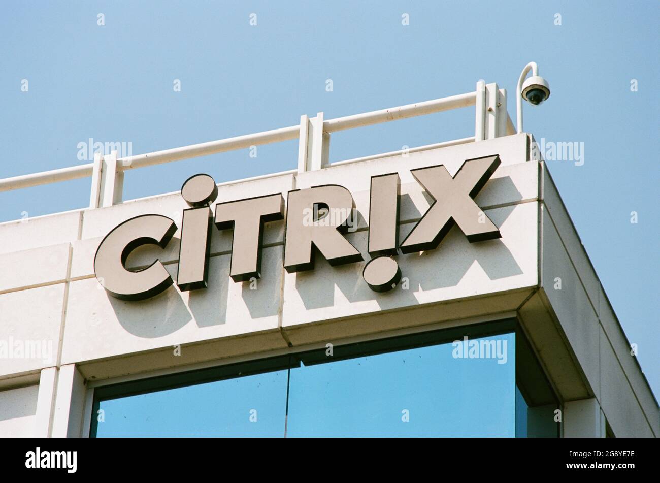 USA. August 2017. Logo auf der Fassade des regionalen Hauptsitzes des amerikanischen Geschäftssoftwareunternehmens Citrix, im Silicon Valley, Santa Clara, Kalifornien, 17. August 2017. (Foto: Smith Collection/Gado/Sipa USA) Quelle: SIPA USA/Alamy Live News Stockfoto