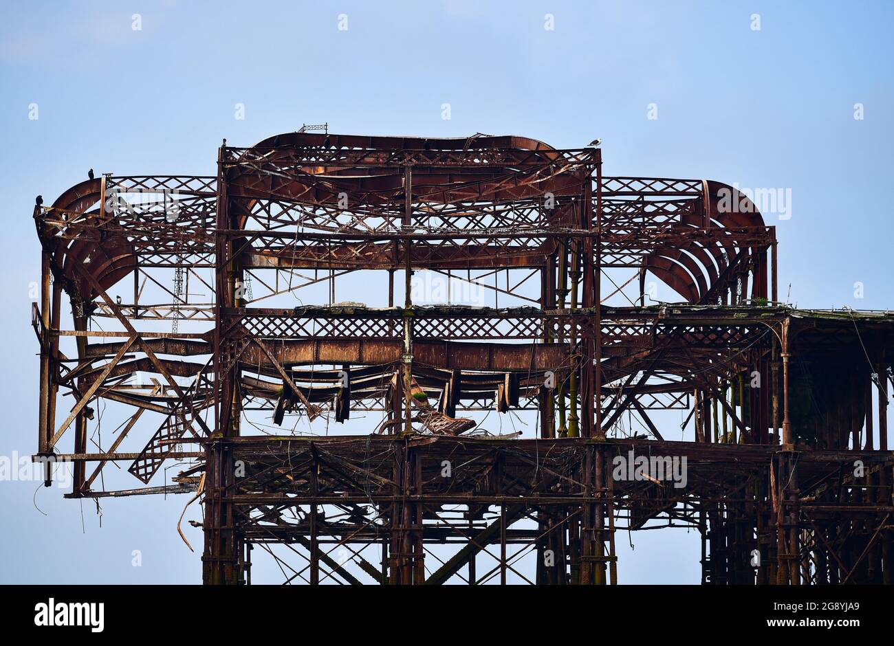 Die verlegenderte West Pier-Struktur in Brighton Sussex, Großbritannien Stockfoto