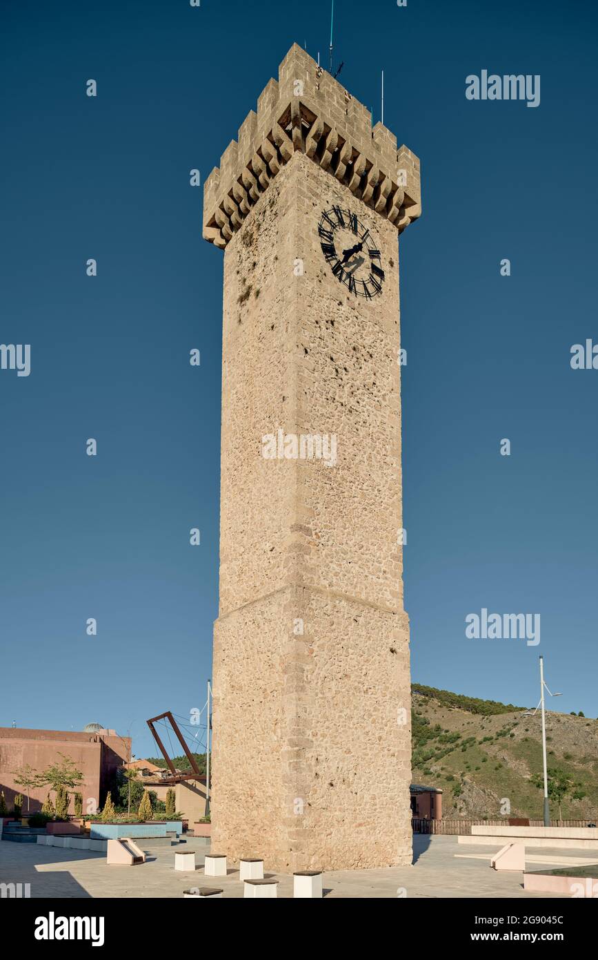 MANGANA Turm aus dem 16. Jahrhundert, genannt 'Torre de las horas', Lokaluhr auf dem MANGANA Platz der Stadt Cuenca, Kastilien la Mancha, Spanien Stockfoto