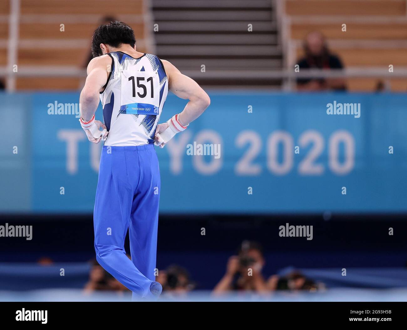 Tokio, Japan. Juli 2021. Uchimura Kohei aus Japan reagiert nach der Qualifikation der Männer im Kunstturnen in Tokio, Japan, 24. Juli 2021. Quelle: Cao Can/Xinhua/Alamy Live News Stockfoto