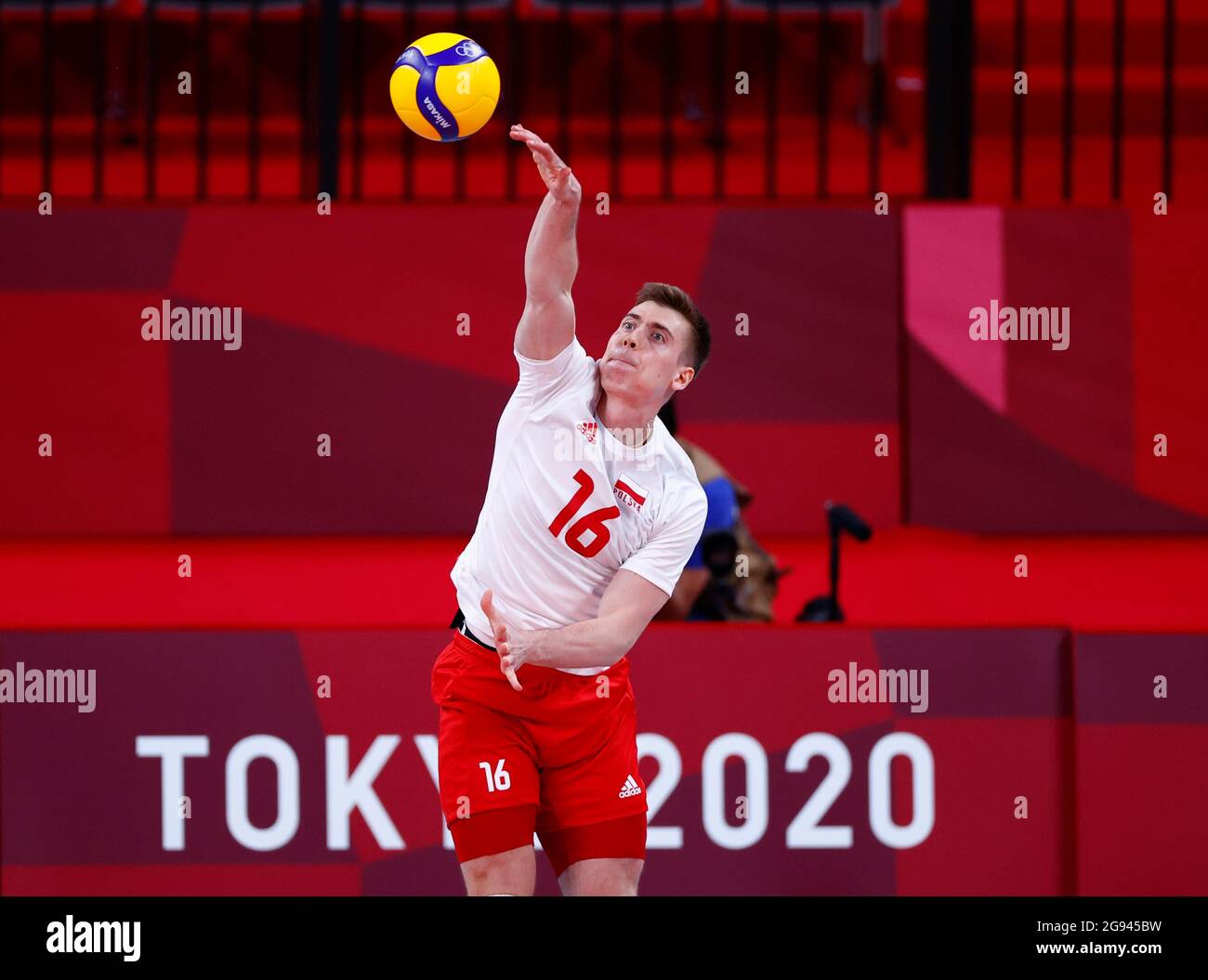 Olympische Spiele 2020 In Tokio Volleyball Volleyball Manner Pool A Polen Iran Ariake Arena Tokio Japan 24 Juli 2021 Kamil Semeniuk Von Polen In Aktion Reuters Carlos Garcia Rawlins Stockfotografie Alamy