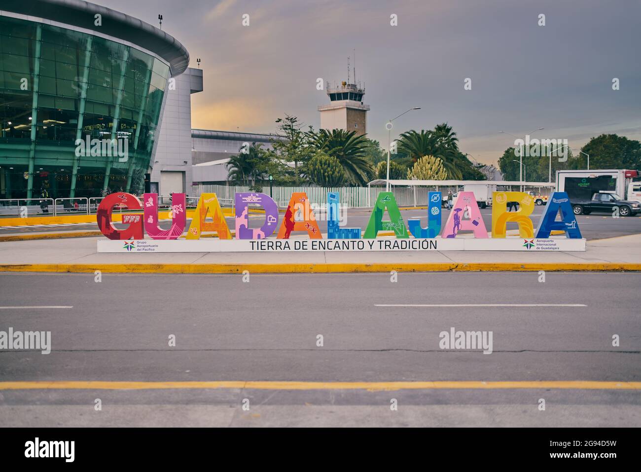 Der Flughafen Guadalajara befindet sich in einer Pandemiesituation mit wenig Betrieb Stockfoto