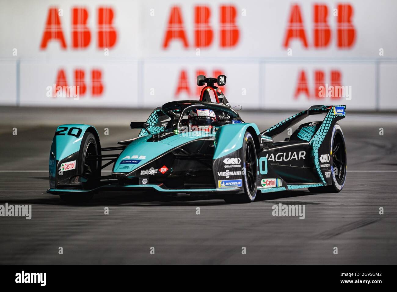 LONDON, GROSSBRITANNIEN. Juli 2021. Mitch Evens of Jaguar Racing während der Runde 12: Heineken London E-Prix 2021 auf dem Excel Circuit am Samstag, 24. Juli 2021 in LONDON, ENGLAND. Kredit: Taka G Wu/Alamy Live Nachrichten Stockfoto