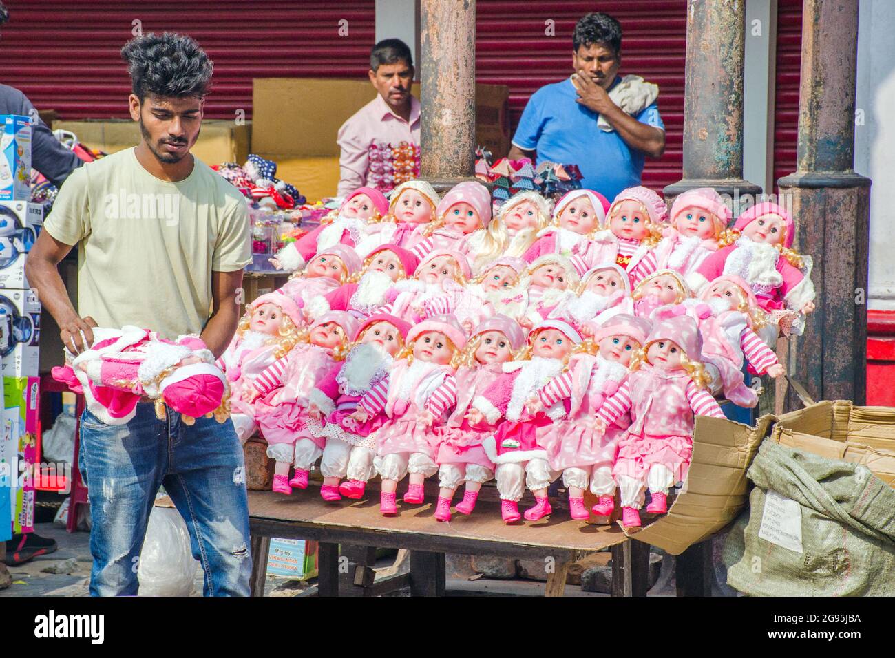 Eine Puppe seler verkauft Puppe in kalkutta West bengalen Stockfoto