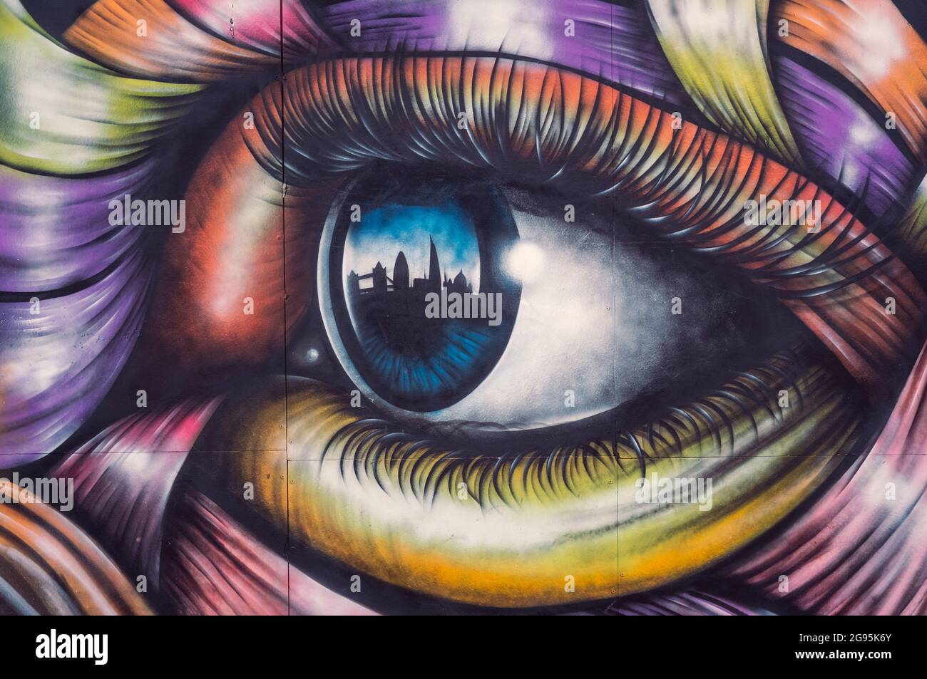 Farbenfrohe Wandkunst im trendigen Shoreditch, London, Großbritannien. Stockfoto