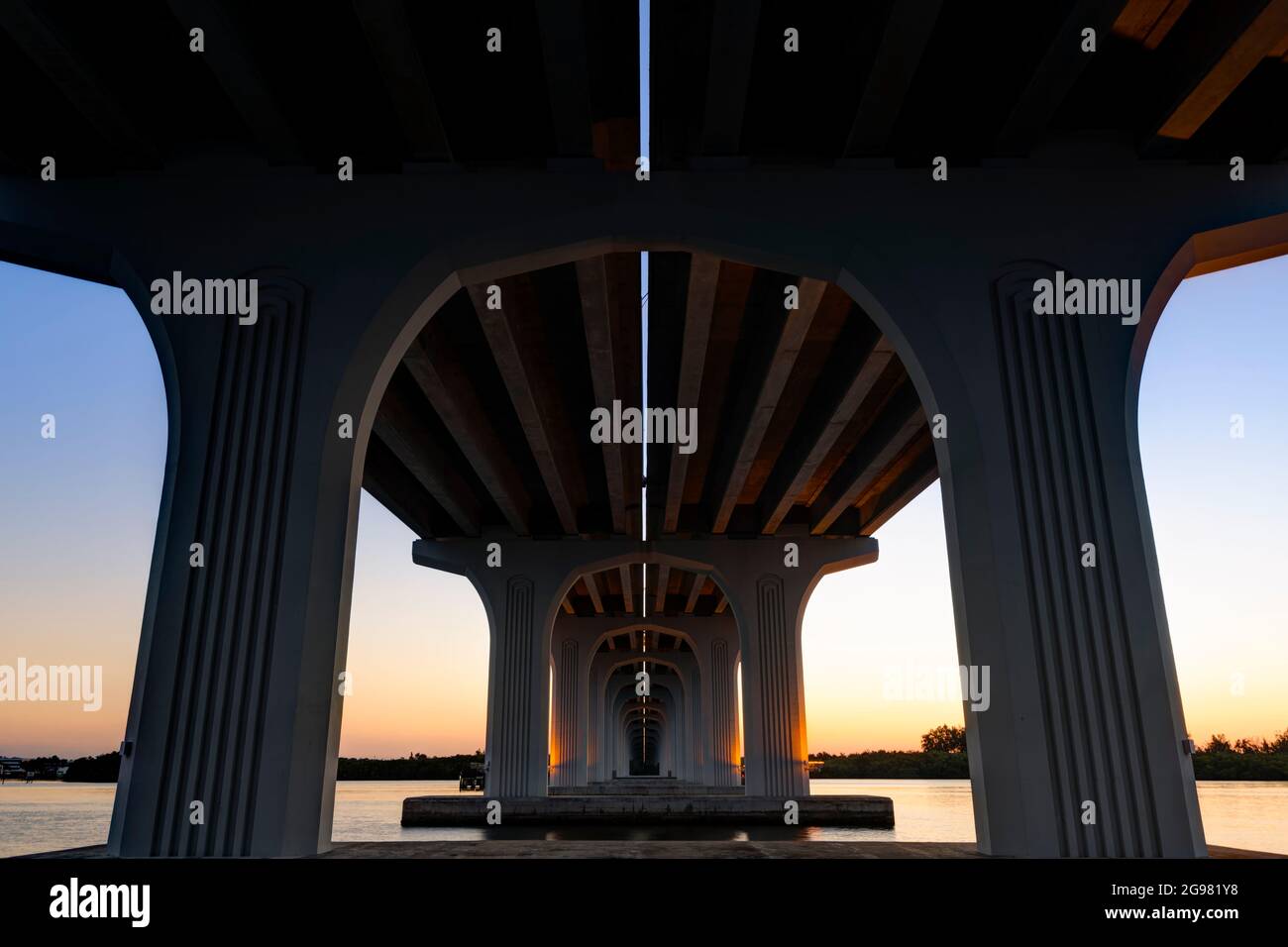 Merril P. Barber Bridge bei Sonnenuntergang, Vero Beach, Florida, USA Stockfoto