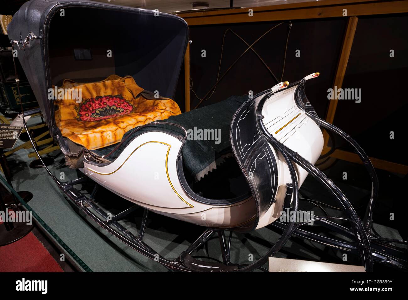 Schlitten 1880 im Car and Carriage Caravan Museum, Luray, Virginia, USA Stockfoto