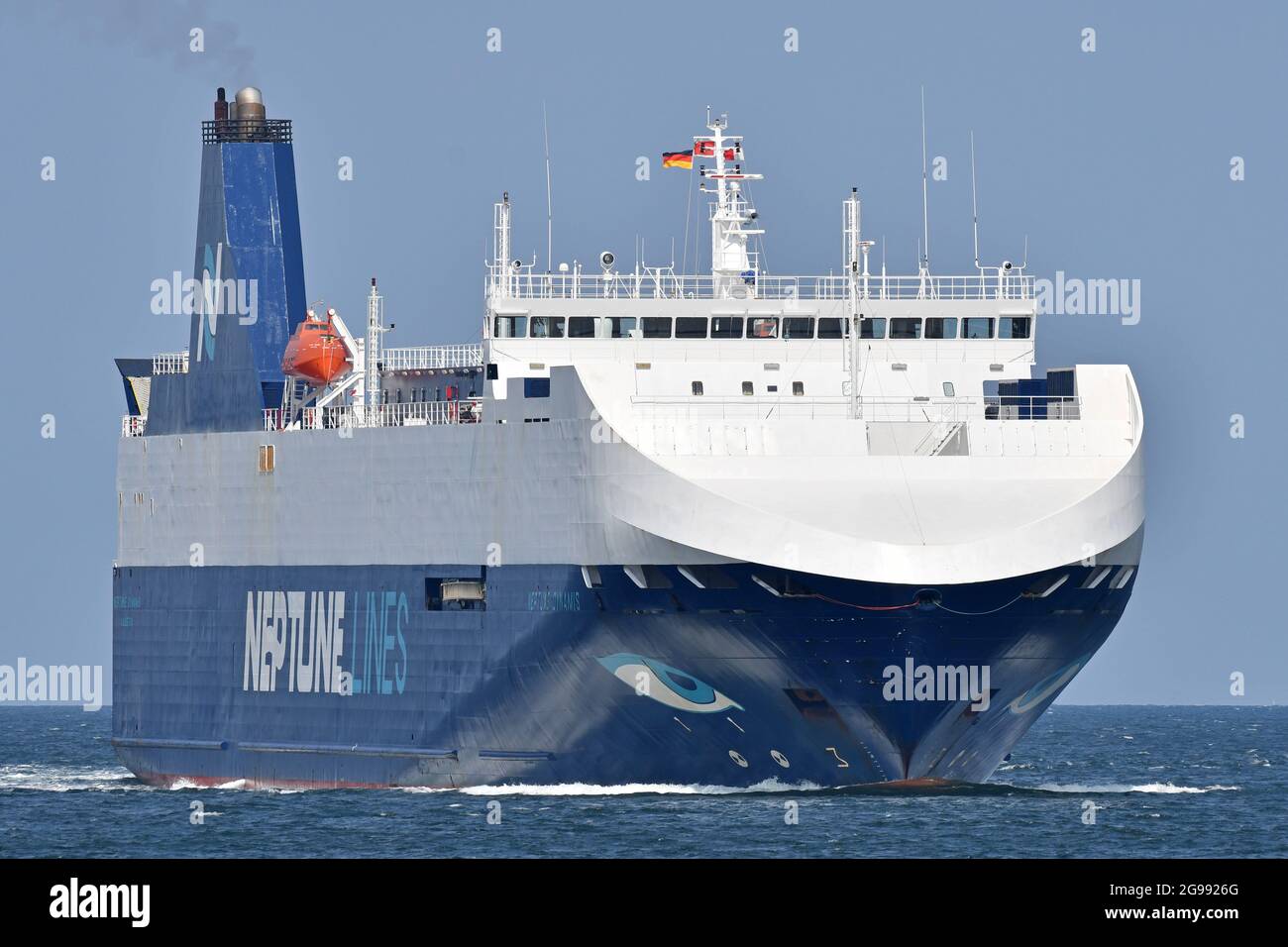 NEPTUNE DYNAMIS Inbound für den Hafen von Kiel. Das Schiff ist im Charter zu DFDS Stockfoto