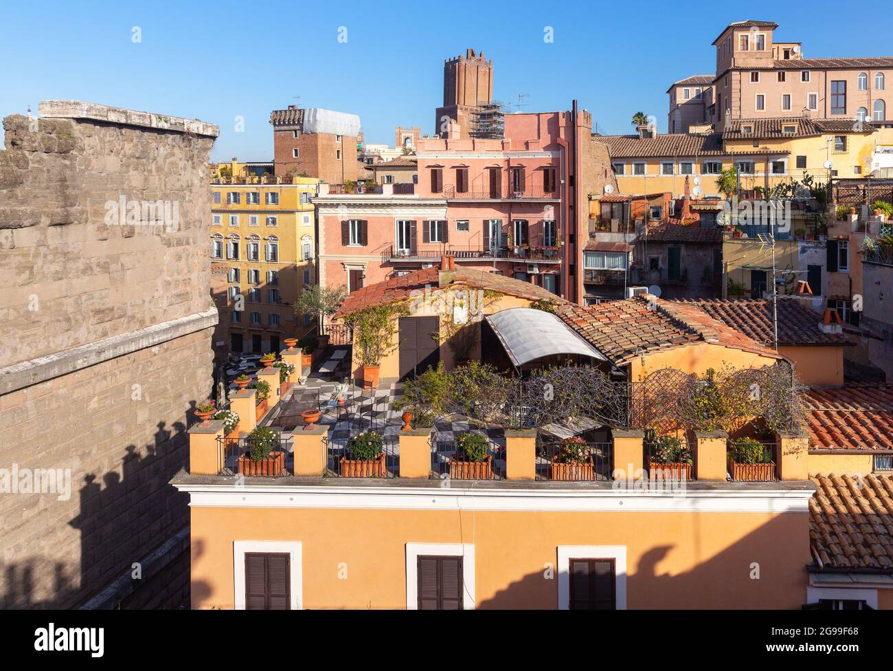 Blick auf das historische Zentrum von Rom bei Sonnenuntergang. Italien. Stockfoto