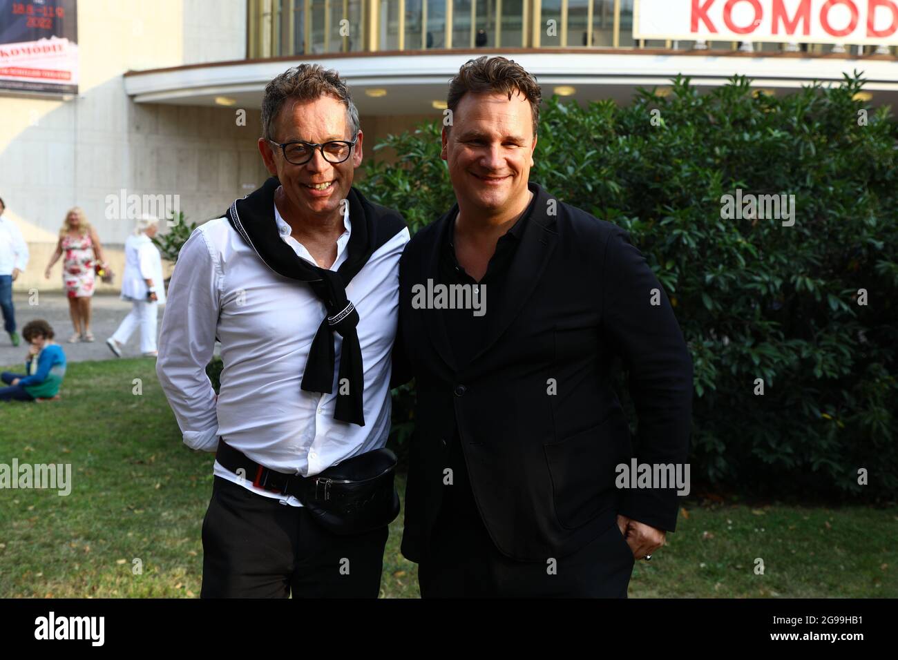 Guido Maria Kretschmer mit Ehemann Frank Mutters bei der Premiere des Theaterstücks 'Mord im Orientexpress' in der Komödie am Kurfürstendamm im Schill Stockfoto