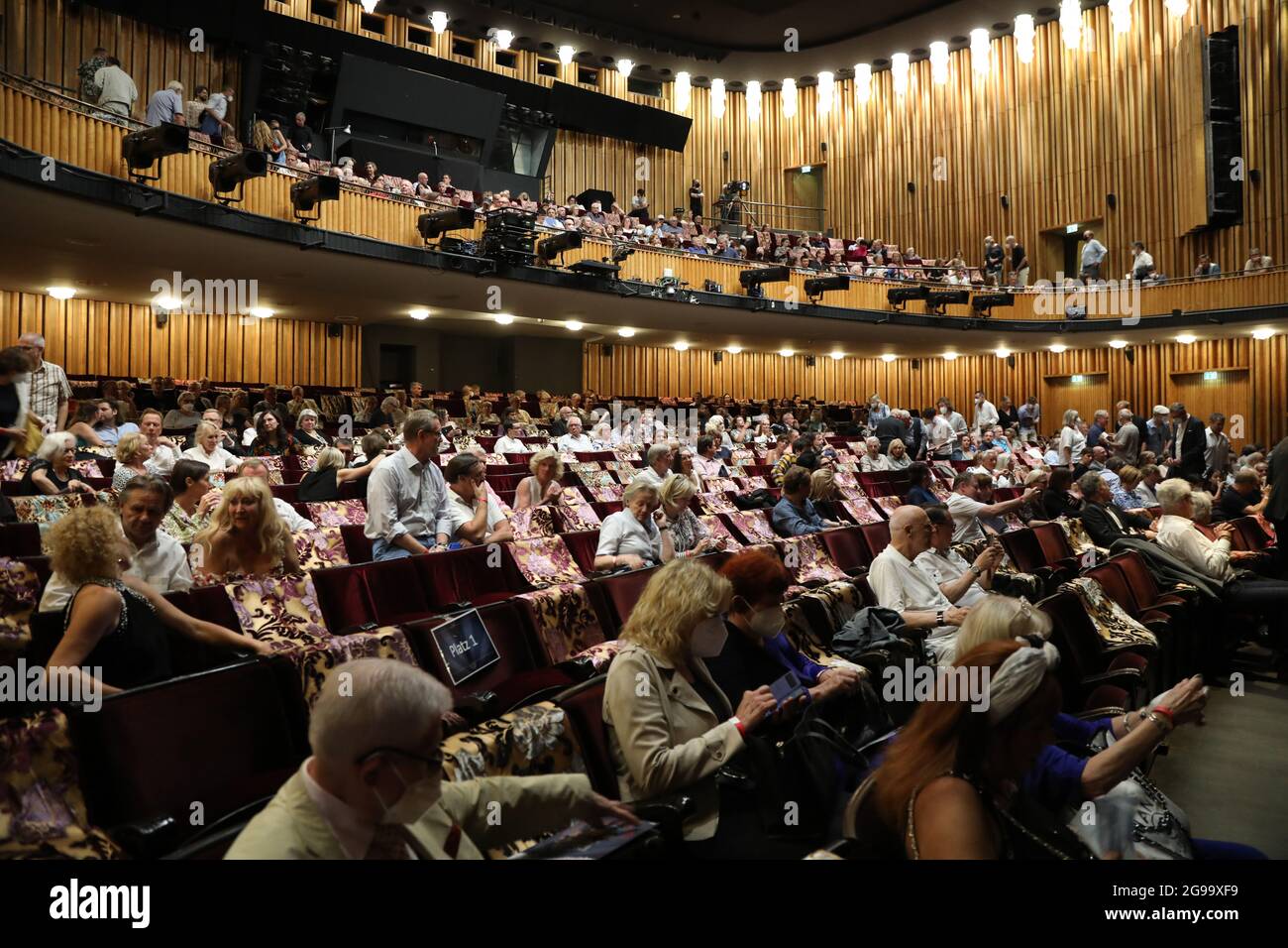 Komodie Am Kurfurstendamm Im Schiller Theater