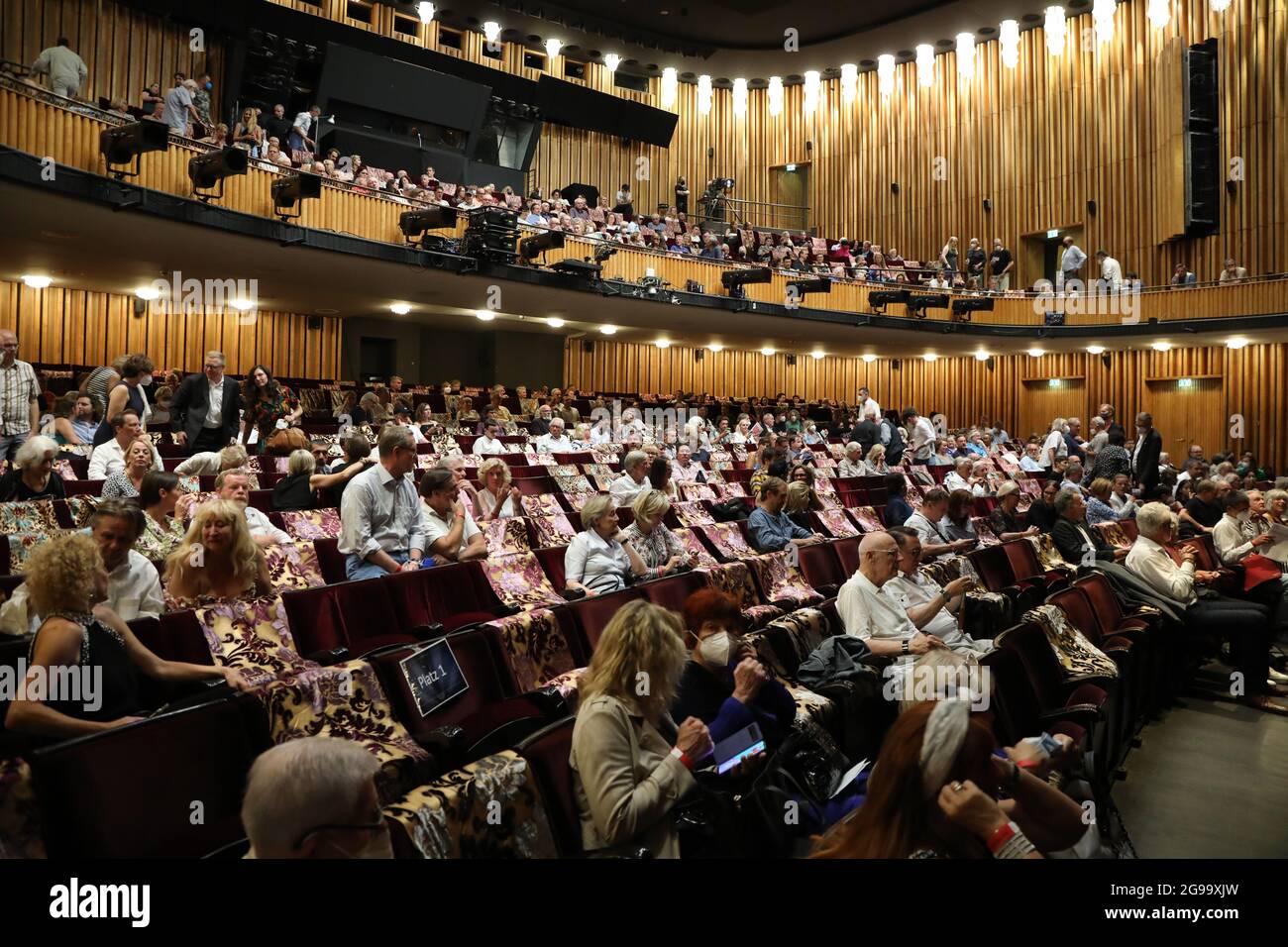 Komodie Am Kurfurstendamm Im Schiller Theater