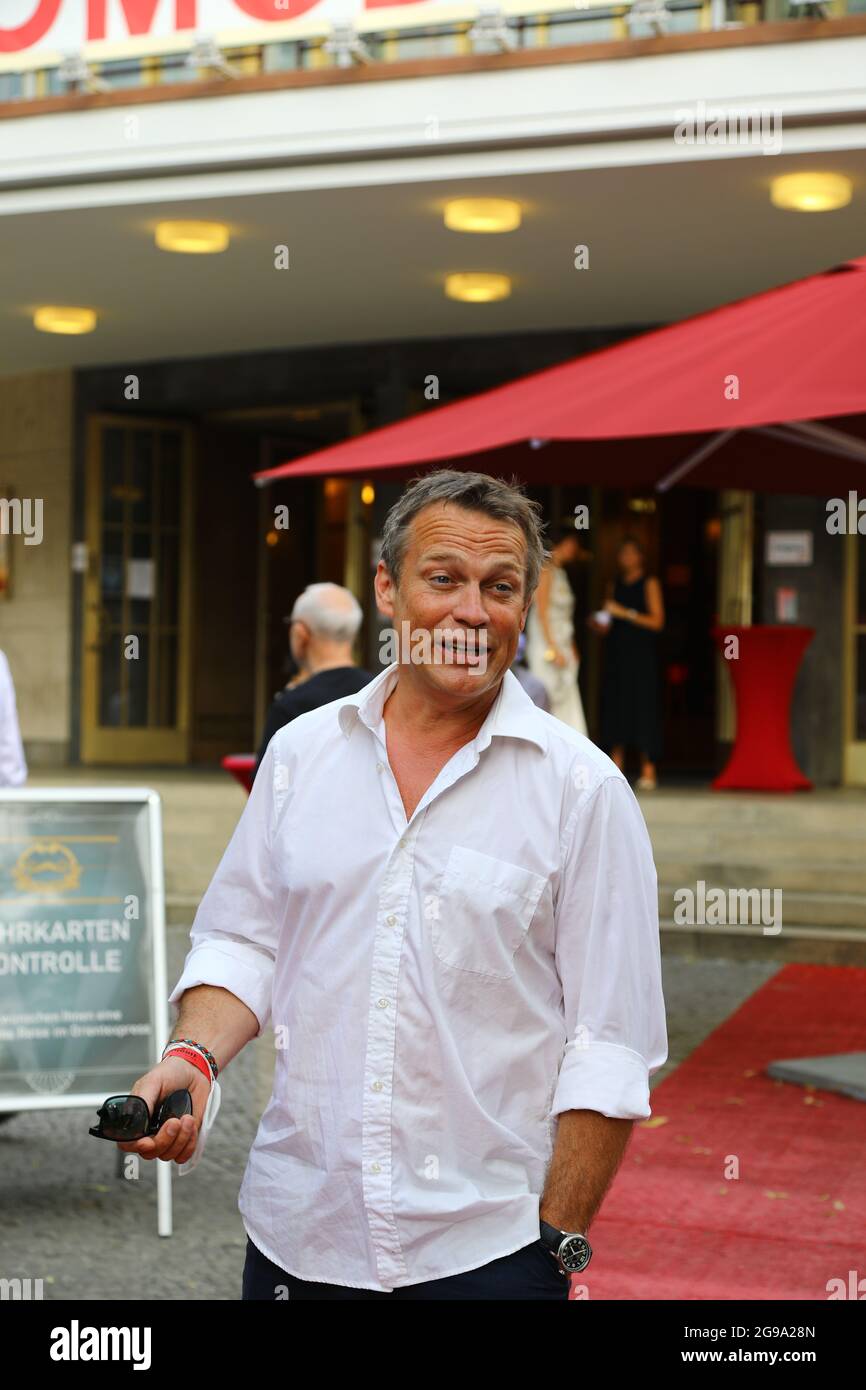 Pierre Besson bei der Premiere des Theaterstücks 'Mord im Orientexpress' in der Komödie am Kurfürstendamm im Schiller Theater. Berlin, 24.07.2021 Stockfoto