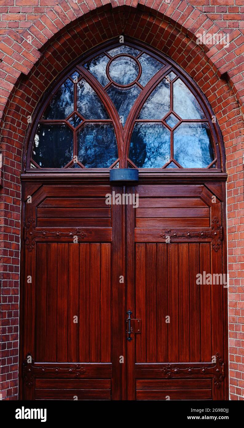 Viktorianisches Holztor mit Verglasung Stockfoto