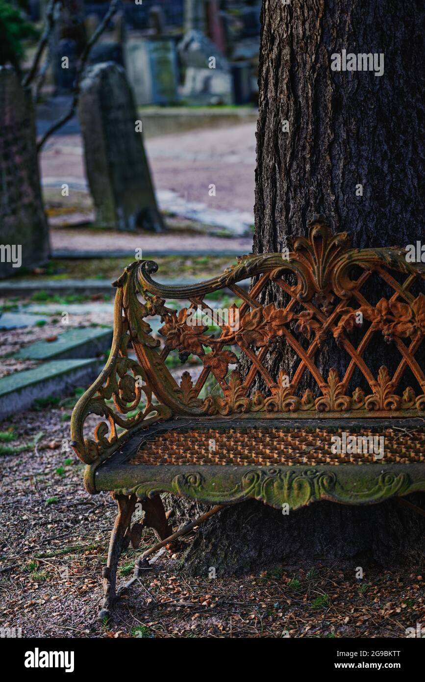 Friedhof mit viktorianischen Ornamenten Stockfoto