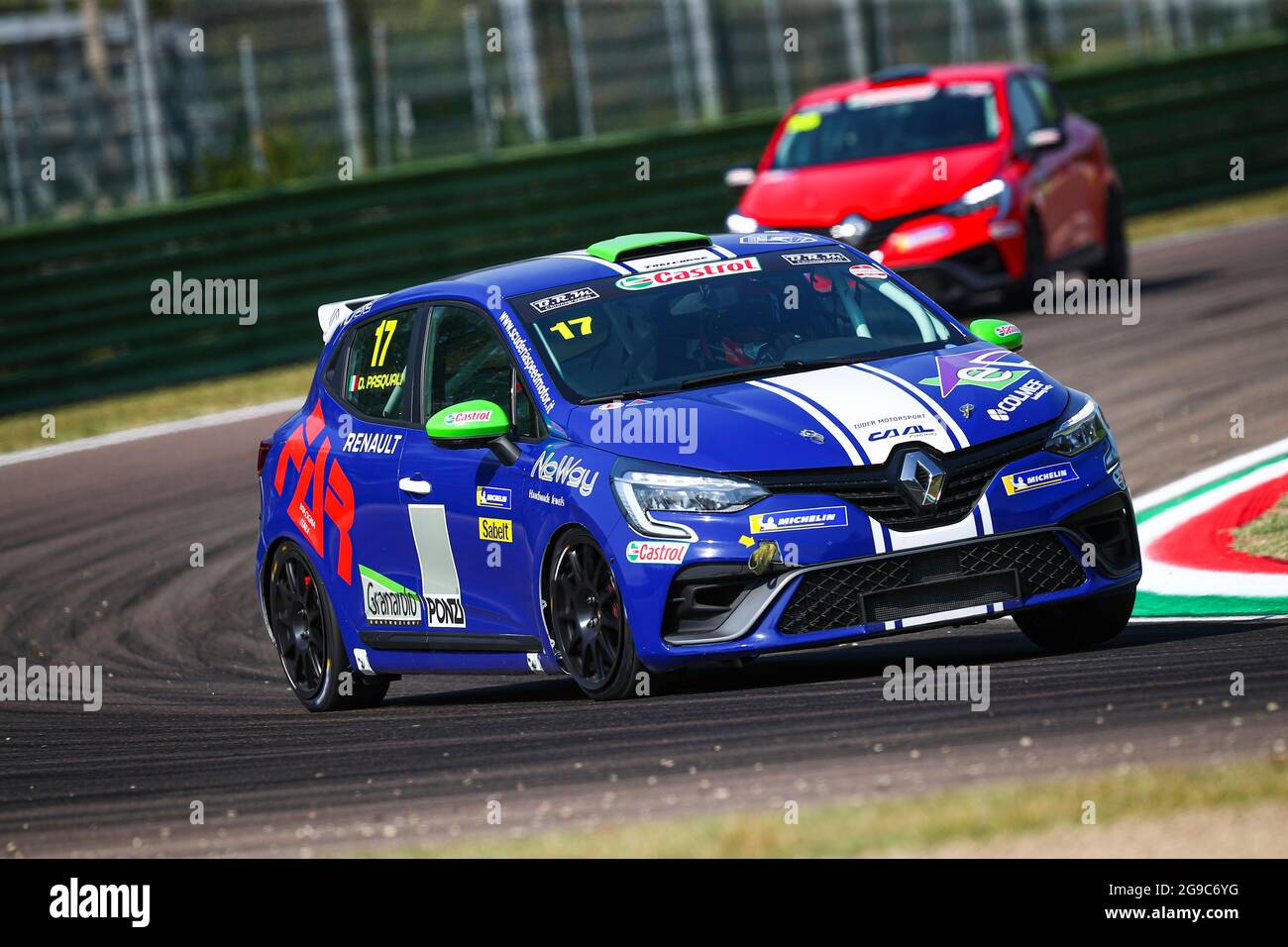 17 Pasquali Daniele (ita), CAAL Racing, Clio Cup Europe, Aktion während der 8. Runde des Clio Cup Europe 2021, vom 23. Bis 25. Juli 2021 auf dem Autodromo Internazionale Enzo e Dino Ferrari, in Imola, Italien - Foto Federico Basile / DPPI Stockfoto