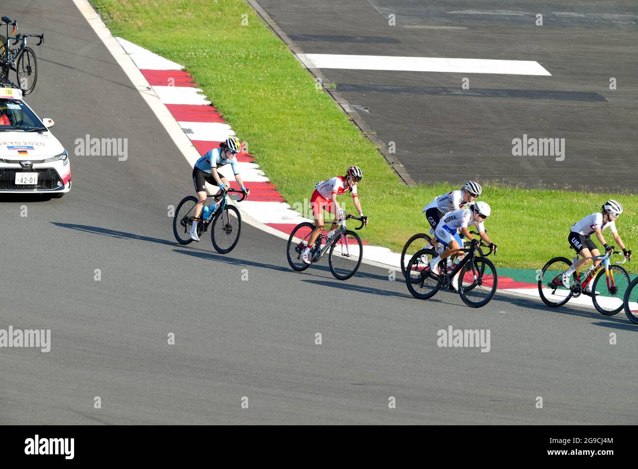 Shizuoka, Japan. Juli 2021. Hiromi Kaneko (JPN), NA Ahreum (Kor), Hannah Ludwig (GER), Ruth Winder (USA) Radsport: Frauen-Straßenrennen während der Olympischen Spiele 2020 in Tokio auf dem Fuji International Speedway in Shizuoka, Japan. Quelle: Shutaro Mochizuki/AFLO/Alamy Live News Stockfoto