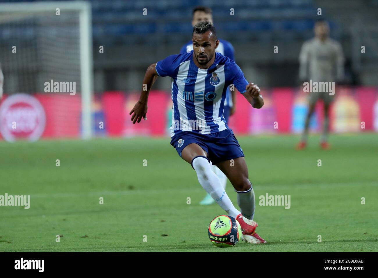 Algarve, Portugal. Juli 2021. Fernando Andrade vom FC Porto in Aktion beim Vorsaison-Freundschaftsspiel zwischen dem FC Porto und Lille OSC am 25. Juli 2021 im Algarve-Stadion in Loule, Portugal. (Bild: © Pedro Fiuza/ZUMA Press Wire) Stockfoto