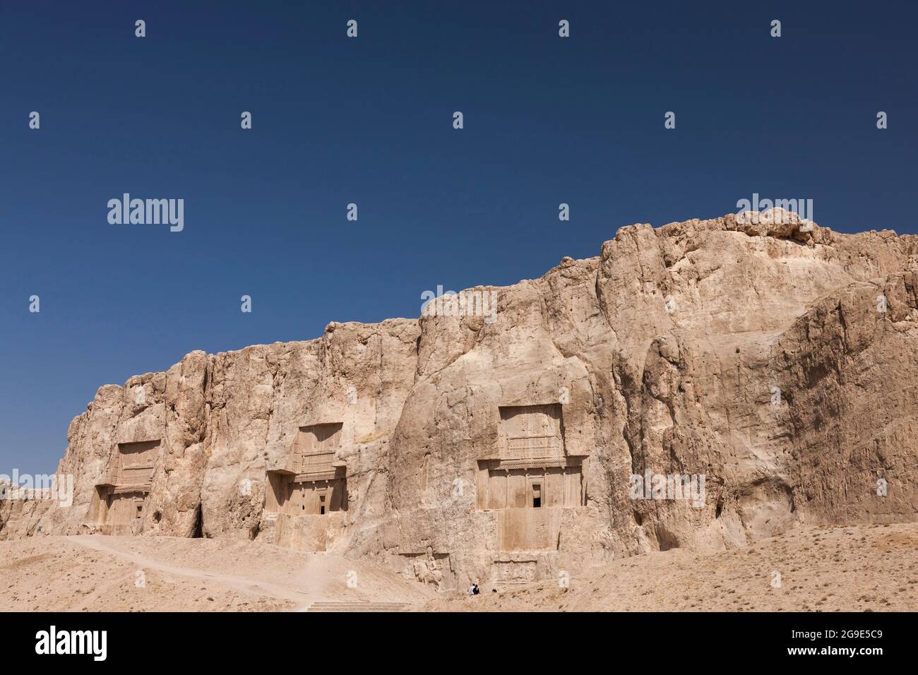 Naqsh-e Rostam, steingeschnittenes königliches Grab des achämeniden-Reiches und sasanidisches Relief der Könige, der Provinz Fars, des Iran, Persien, Westasiens, Asien Stockfoto