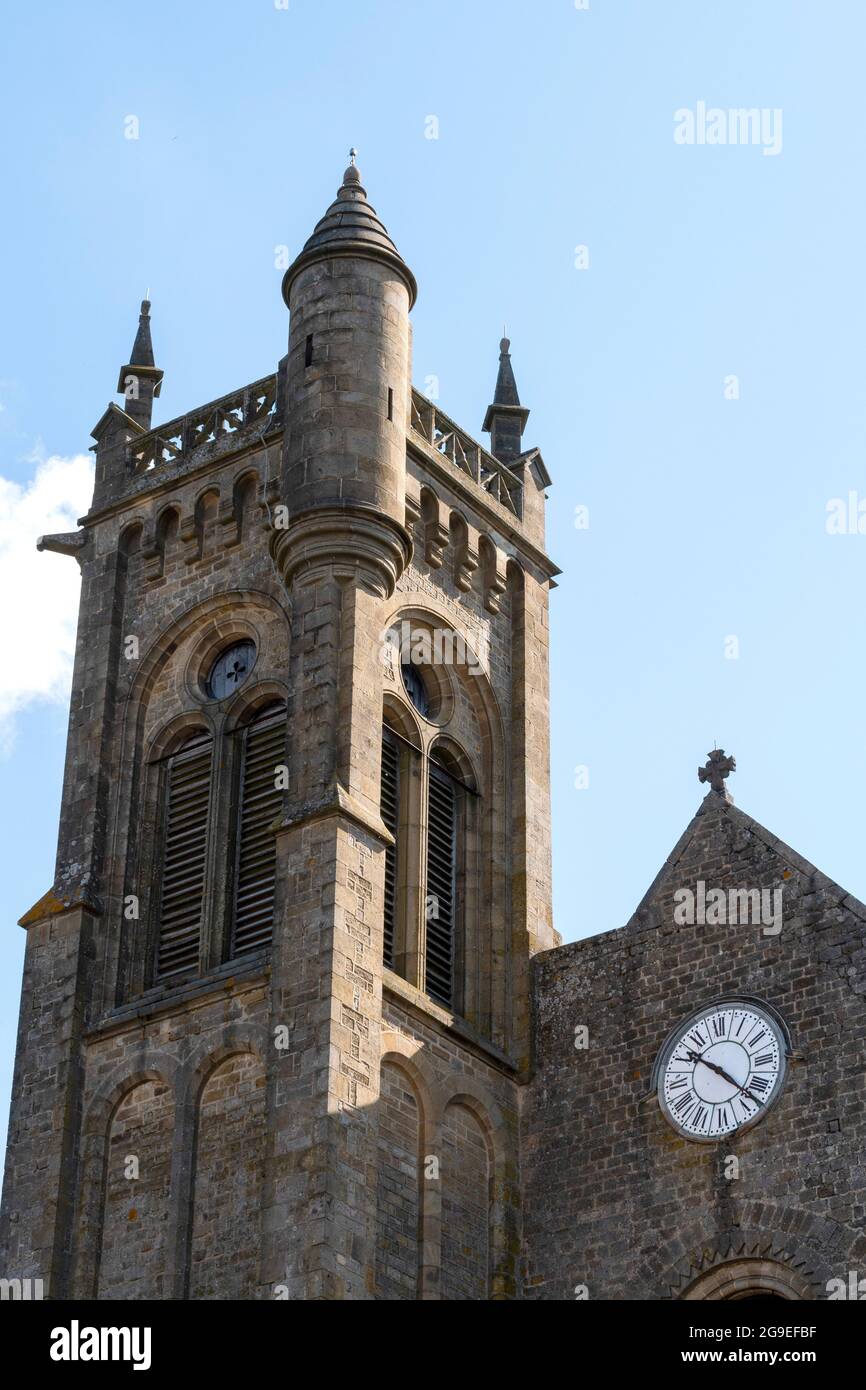 Kirche Saint-Gervais und Saint-Protais du Montet, Departement Allier, Auvergne-Rhone-Alpes, Frankreich Stockfoto