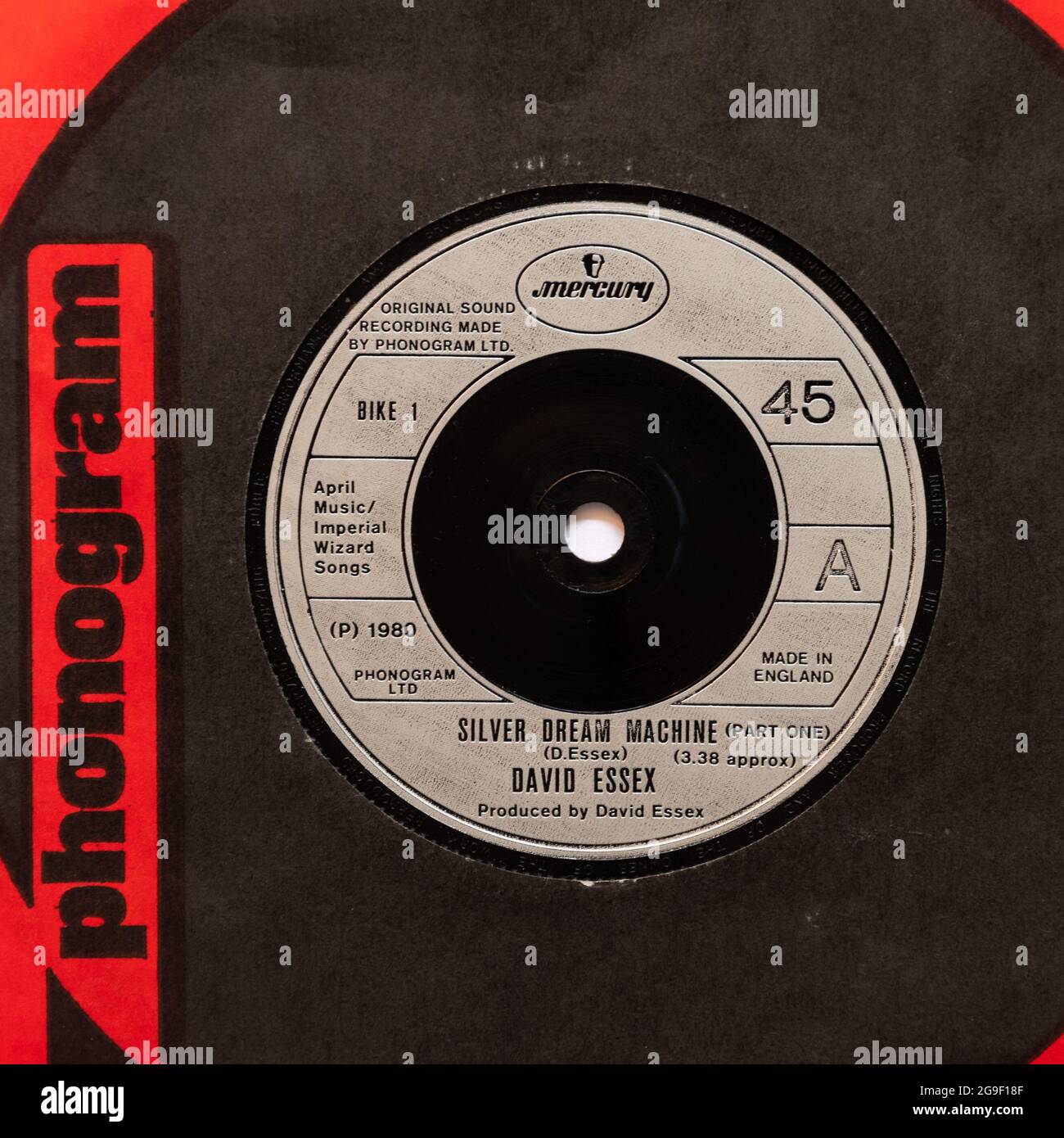 Silver Dream Machine von David Essex, ein Stock-Foto der 7' Single Vinyl-Schallplatte mit 45 U/min im Cover Stockfoto