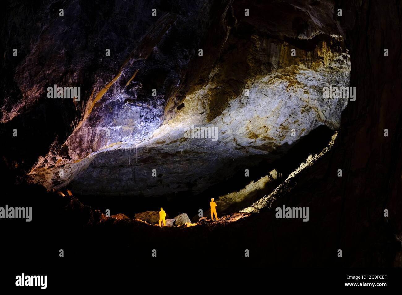 Frankreich, Pyrénées-Atlantiques (64), Baskenland, Haute-Soule-Tal, Verna-Höhle, Im Herzen der Schlucht von Pierre Saint-Martin, der 10. Größten Höhle in Stockfoto