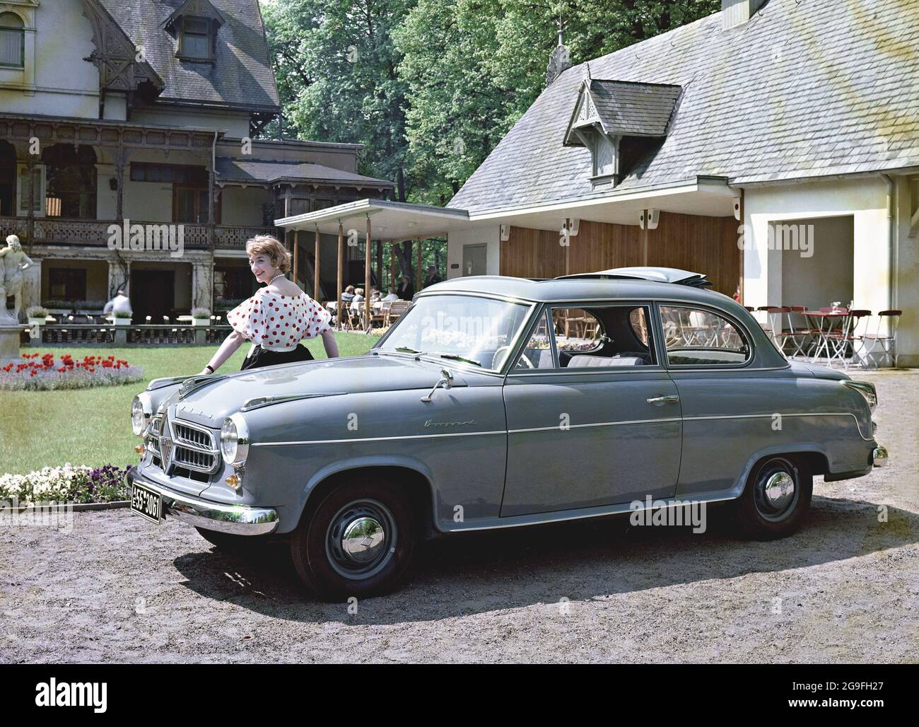 Verkehr, Auto, Borgward Isabella TS, Bremen, 1956, ADDITIONAL-RIGHTS-CLEARANCE-INFO-NOT-AVAILABLE Stockfoto