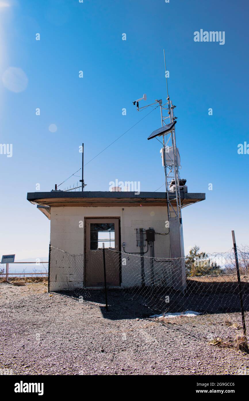 Gebäude in Sunspot New Mexico, wo das Richard B. Dunn Solar Telescope untergebracht ist. Stockfoto