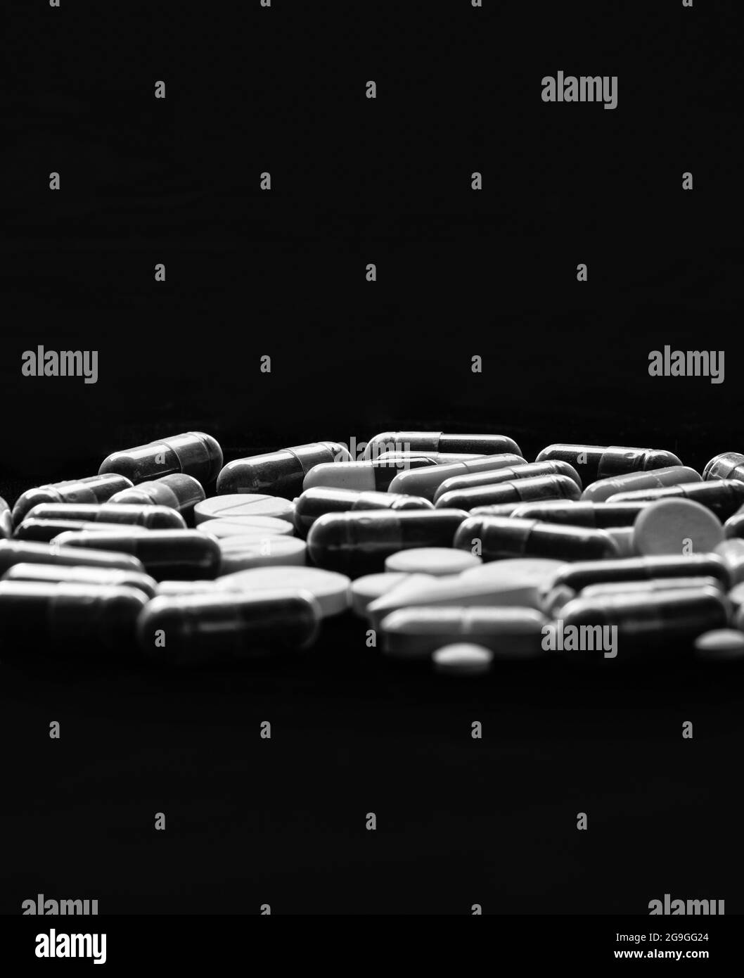 Medikamente. Betäubungsmittel. Verschreibungspflichtige Medikamente. Tablettenformulierung. Apotheke. Stockfoto