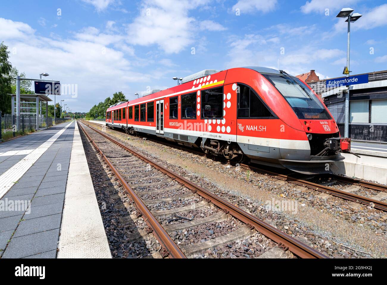 DB Regio Alstom Coradia LINT 41 Zug am Bahnhof Eckernförde Stockfoto