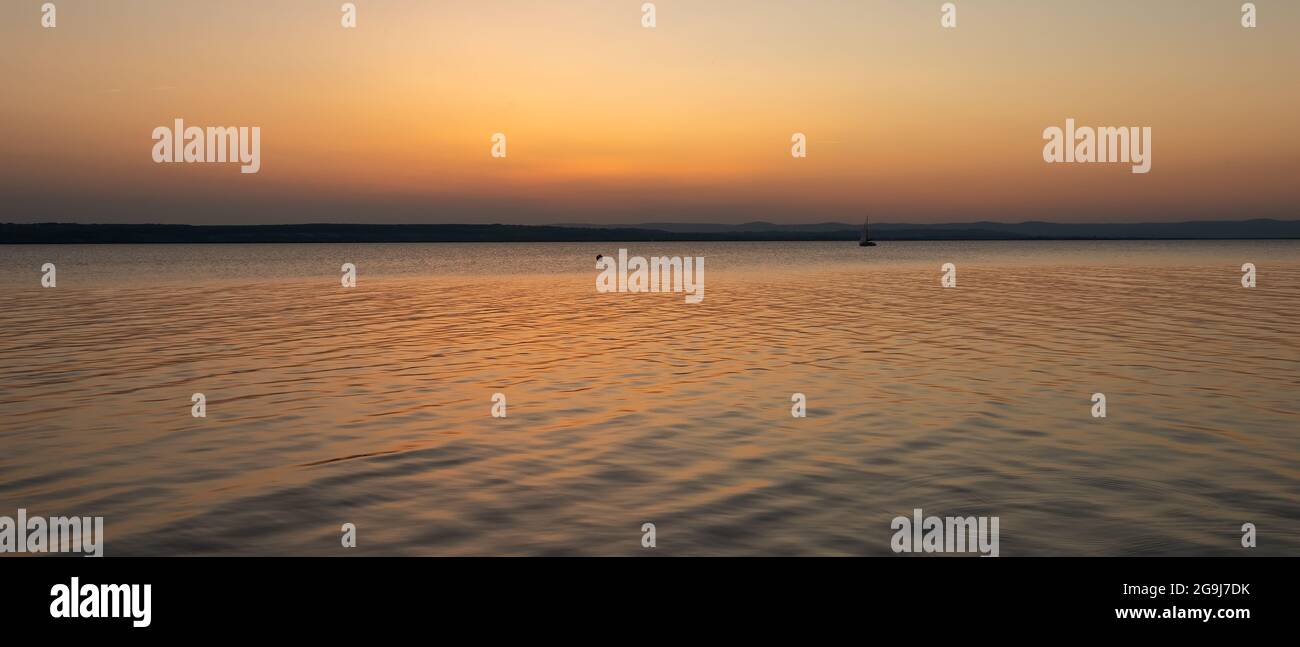 Abend- und Nachtstimmung im Nationalpark Neusiedler See. Stockfoto