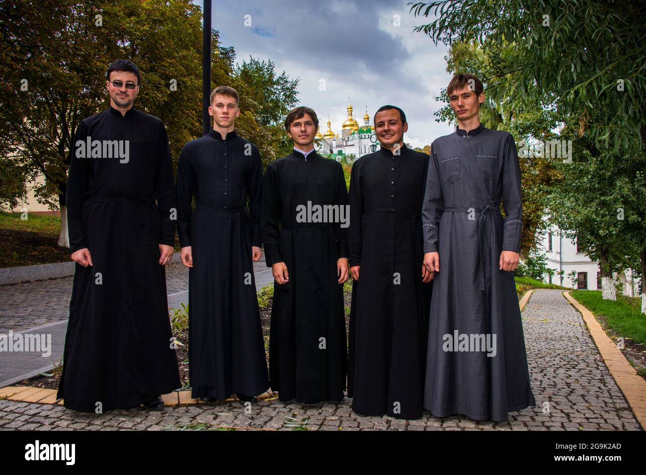 Mönche im UNESCO-Weltkulturerbe sehen die Kievo-Pecherska Lavra, Kiew oder Kiew Hauptstadt der Ukraine Stockfoto