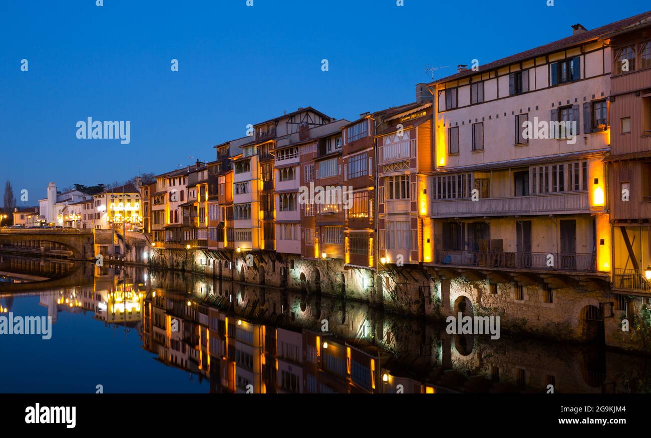 Abendansicht von Castres, Frankreich Stockfoto