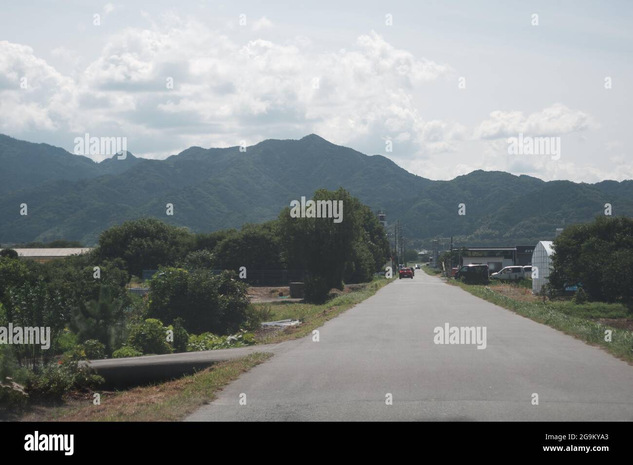Autofahren in Mie, Japan - Ende Juli, Sommer Stockfoto