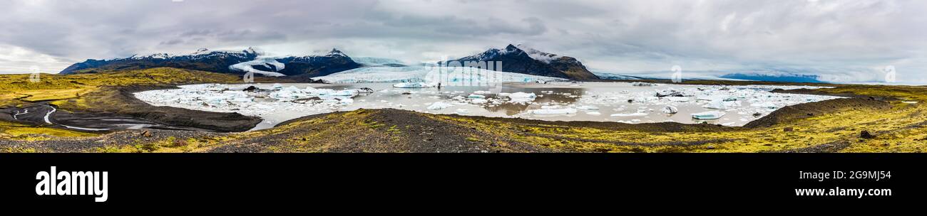 Panoramablick auf die Fjallsarlon Glacial Lagoon, Island Stockfoto