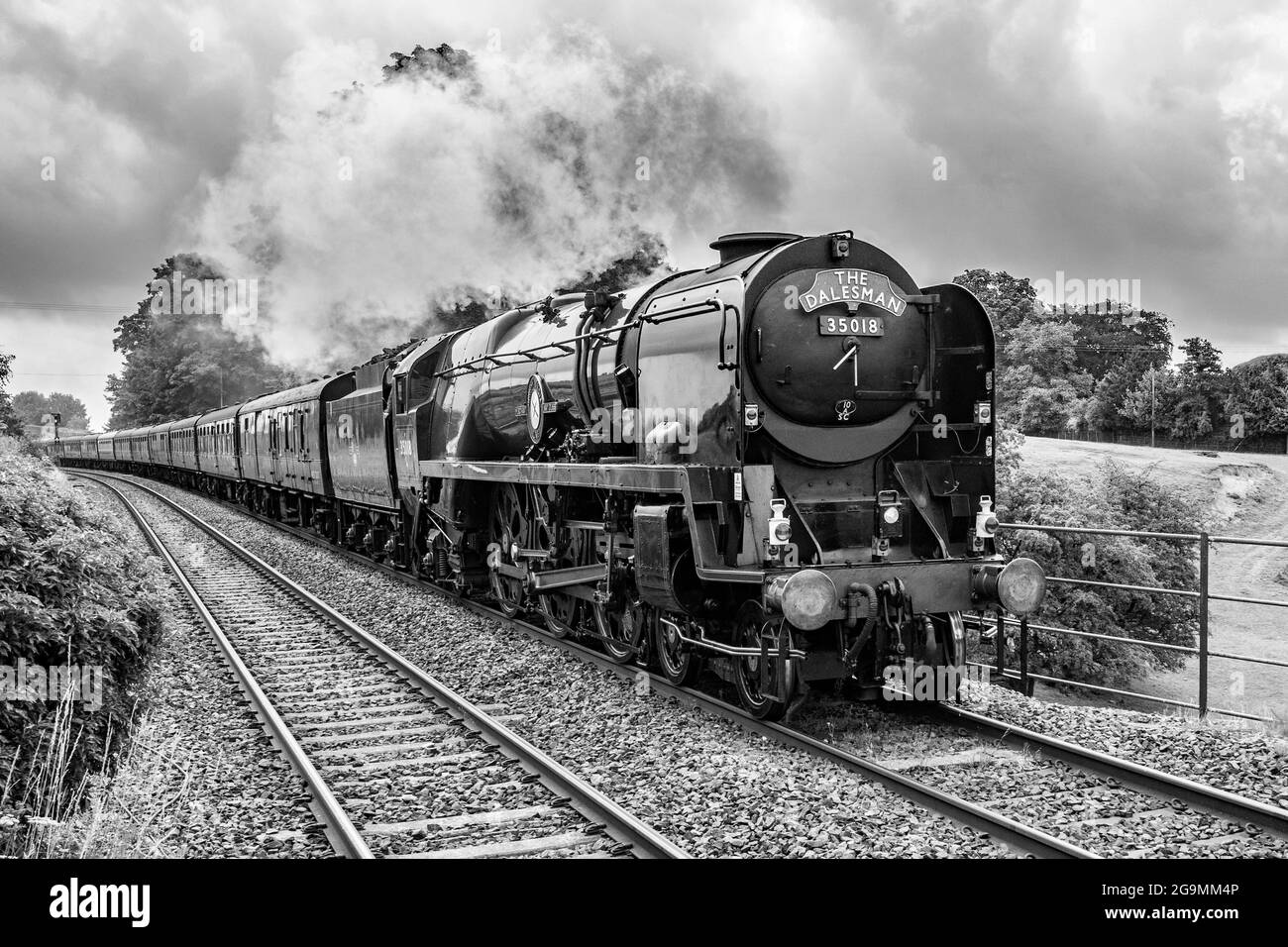 British India Line führt am 27. Juli 2021 durch Long Preston Stockfoto