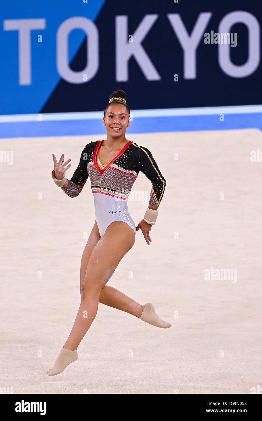 Die Belgierin Jutta Verkest zeigte sich während des Teamfinales des Kunstturnwettbewerbs am fünften Tag der Olympischen Spiele von Tokio 2020 in Aktion Stockfoto