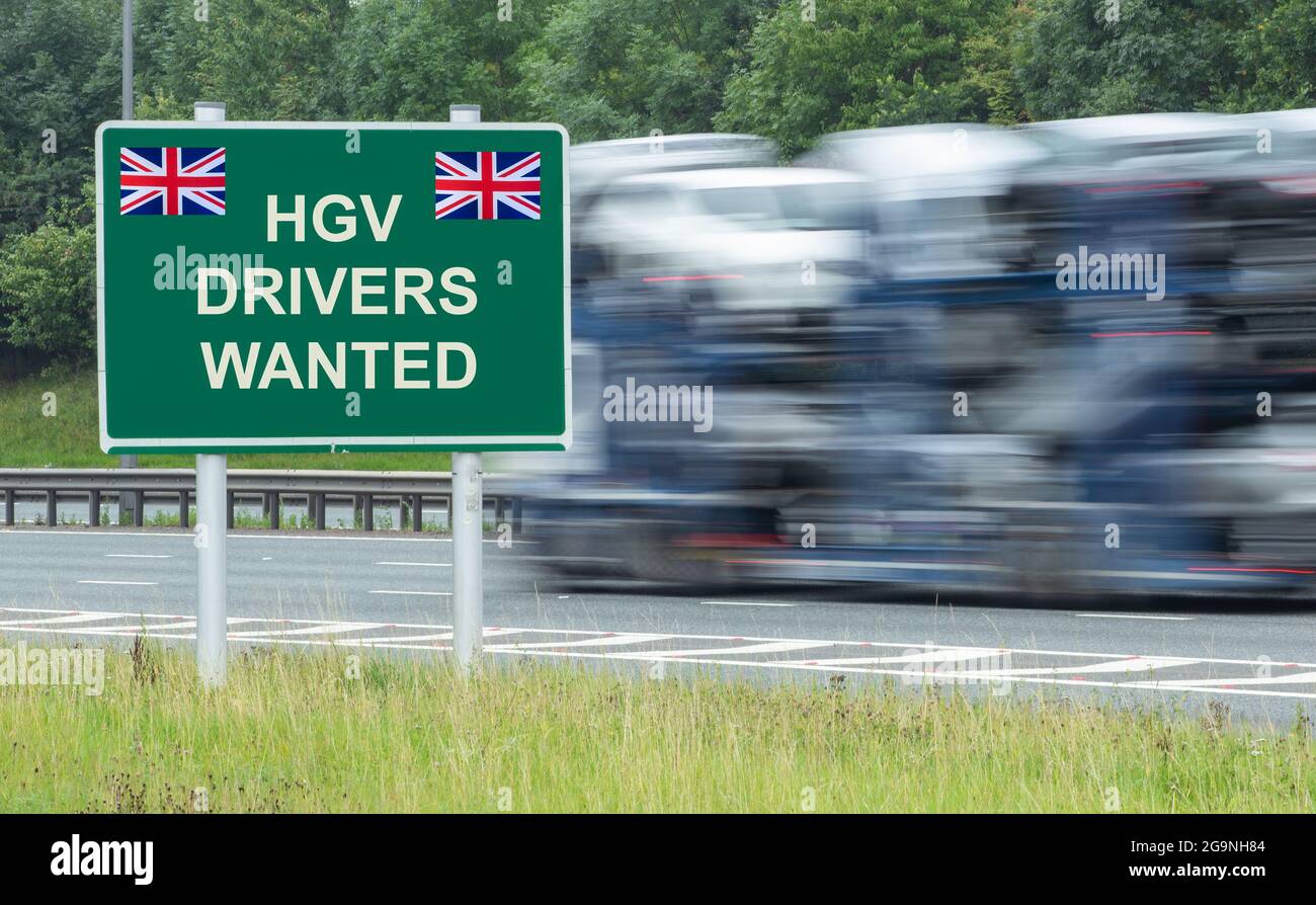 Zusammengesetztes Bild, das den Mangel an LKW-Fahrern in Großbritannien zeigt Stockfoto