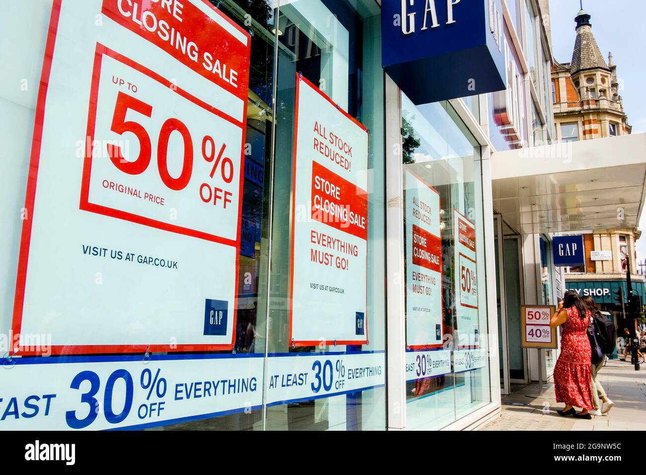 GAP-Flagship-Store in der Oxford Street, London, eines der 81 Geschäfte des Bekleidungshändlers in Großbritannien, die 2021 geschlossen werden sollen. Stockfoto