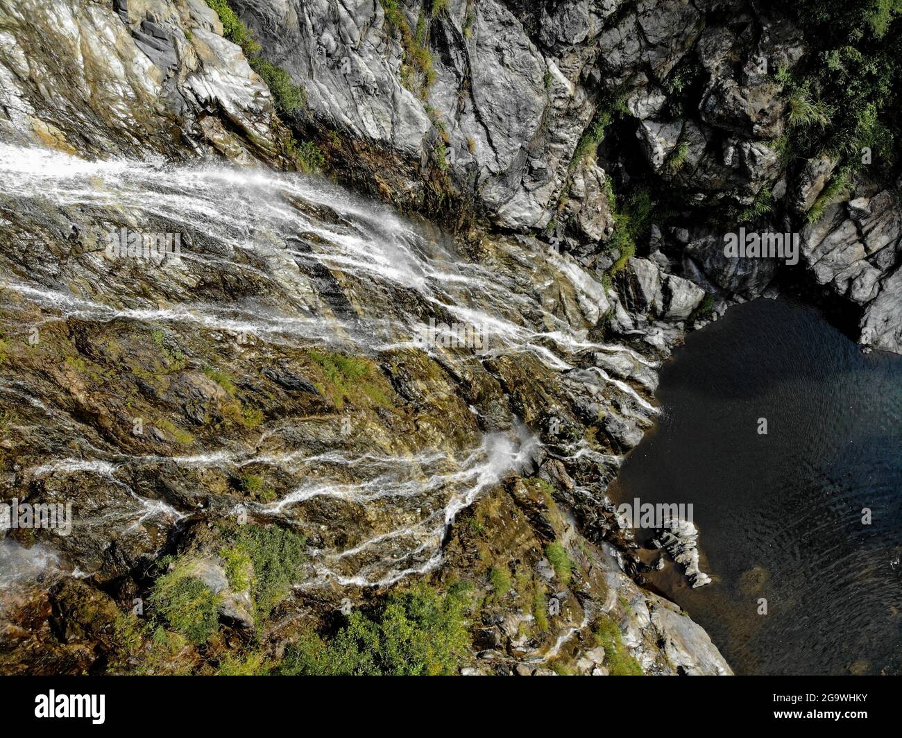 Schöner Minh langer Wasserfall in der Provinz Quang Ngai in Zentralvietnam Stockfoto