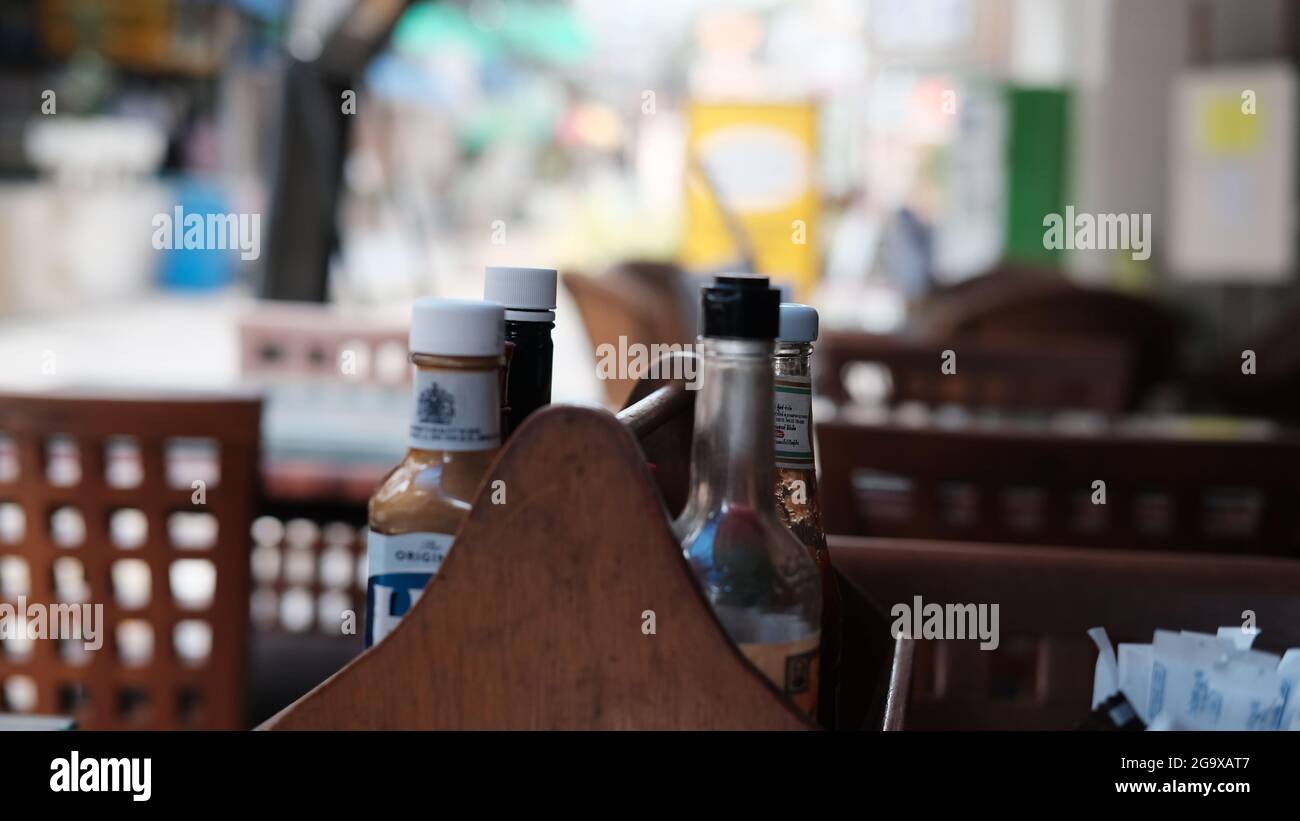 Leere Restaurants Das Essen Kostet Mehr Stockfoto