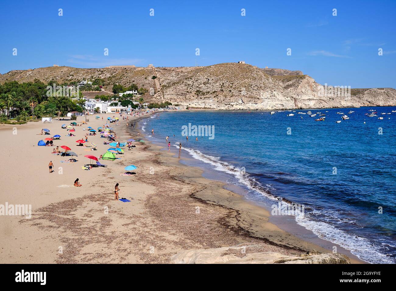 Bild von Agua Amarga in südspanien, von der Spitze des Hügels, Almeria Stockfoto